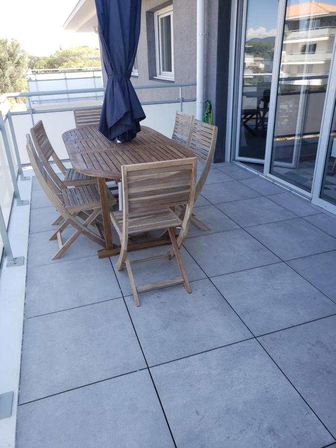 T2 Neuf Piscine Le Apartment *